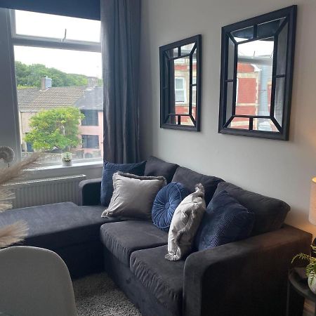 The Retreats 2 Kenfig Hill Pet Friendly 2 Bedroom Flat With King Size Bed Twin Beds And Sofa Bed Sleeps Up To 5 People Exterior foto